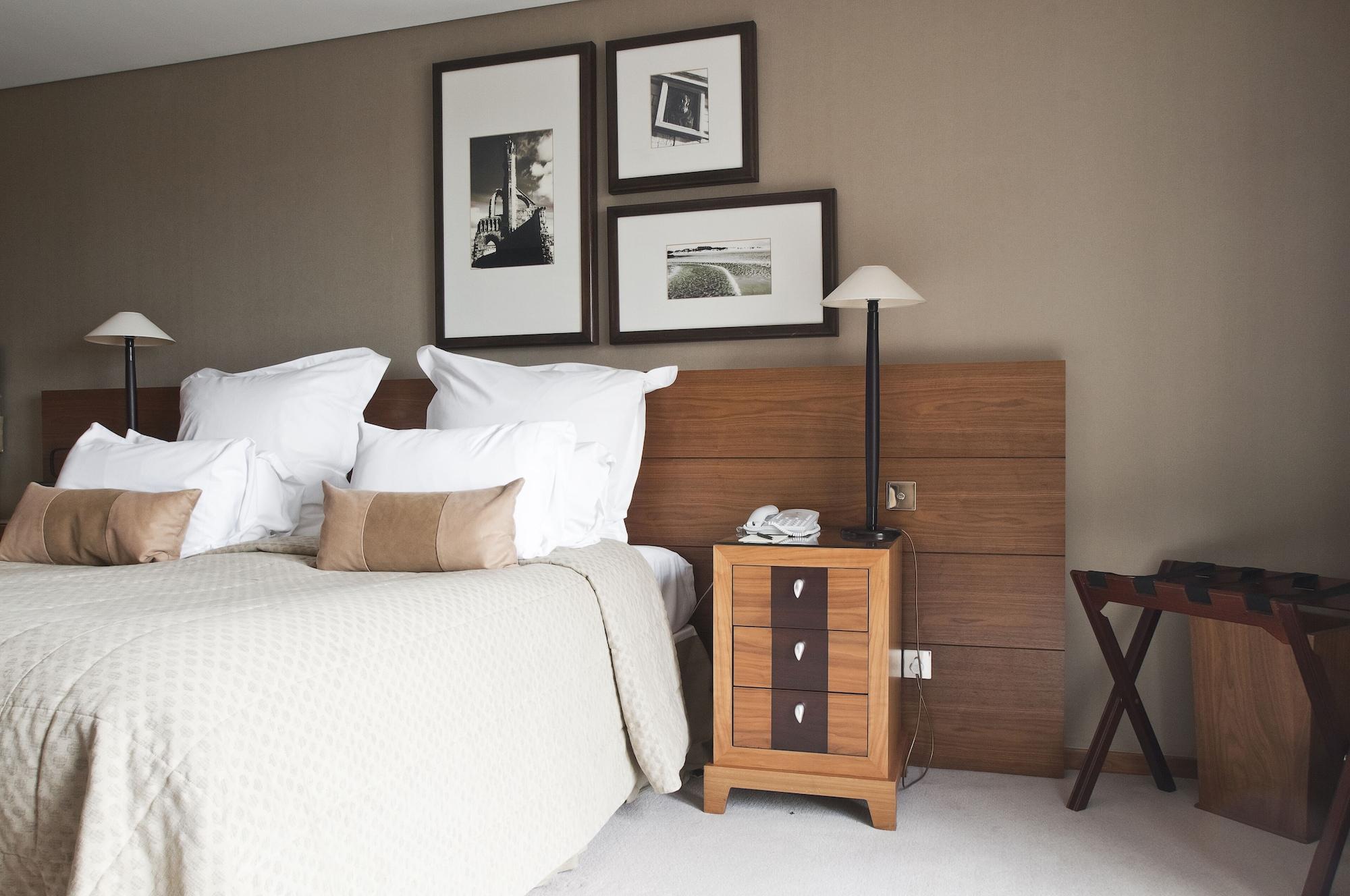 Old Course Hotel St Andrews Esterno foto A bedroom