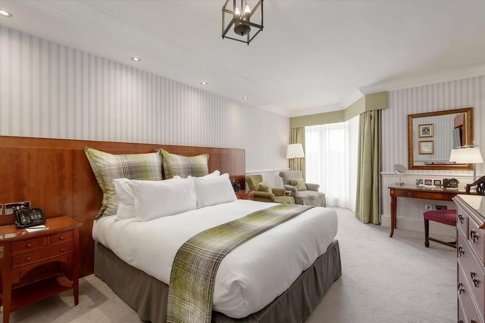 Old Course Hotel St Andrews Esterno foto A bedroom at the hotel