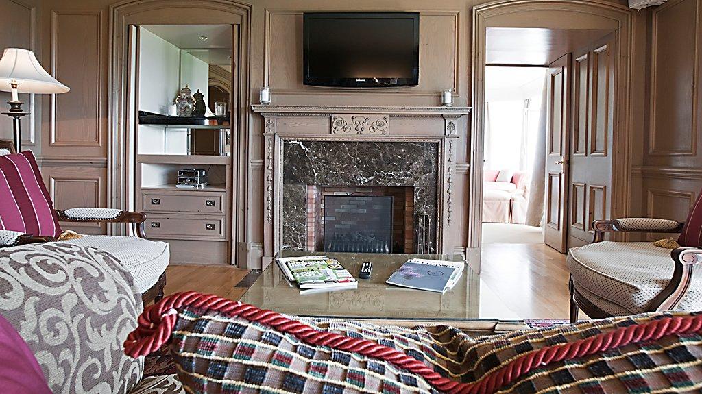 Old Course Hotel St Andrews Esterno foto A suite at the hotel