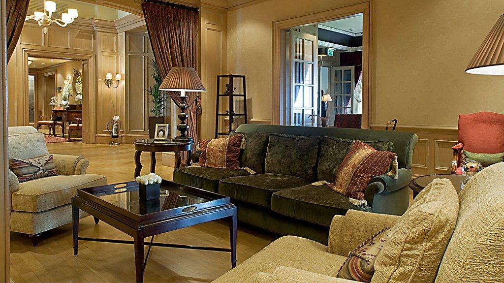 Old Course Hotel St Andrews Esterno foto The lobby of the Four Seasons Hotel, Hong Kong